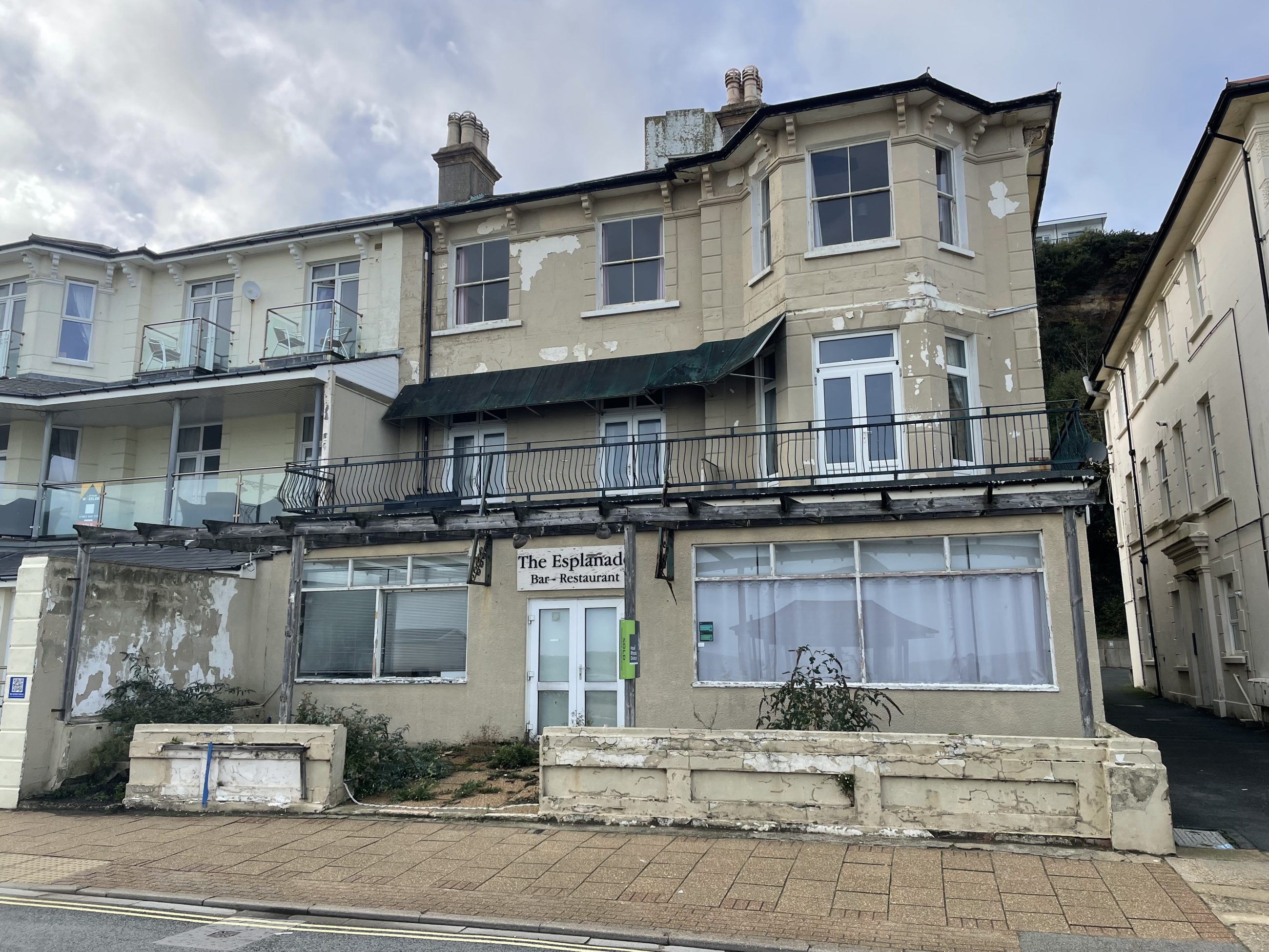 Front elevation of a 1930's hotel property on the Isle of Wight.